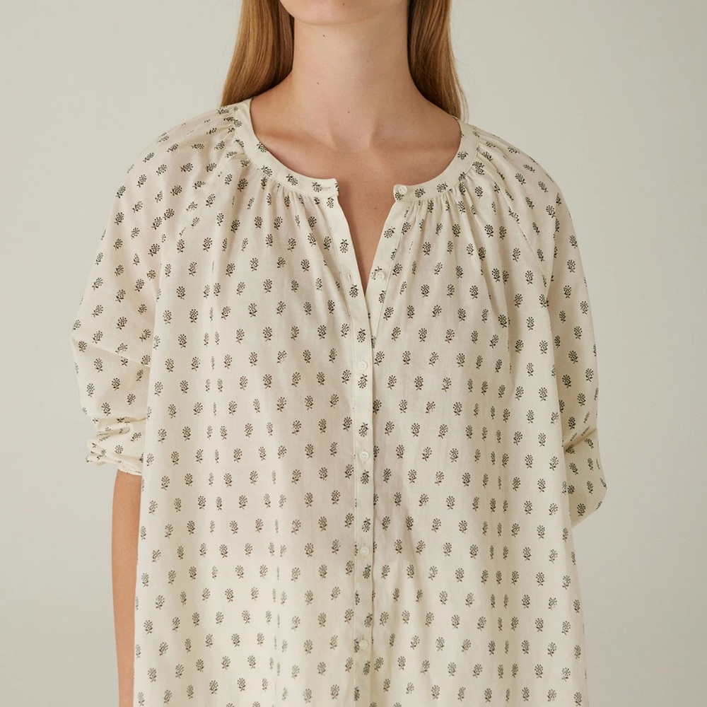 something to hold vineyard blouse